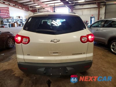 Zdjęcie 6 z 13 samochodu: 2011 CHEVROLET TRAVERSE LT VIN:1GNKRGED2BJ142163 - miniatura