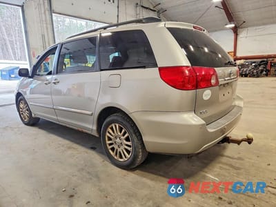 Drugie zdjęcie samochodu z przodu: 2010 TOYOTA SIENNA XLE LIMITED VIN:5TDDK4CC0AS030106 - miniatura