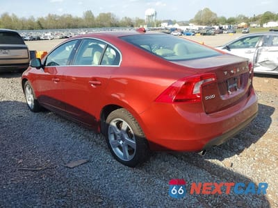 Drugie zdjęcie samochodu z przodu: 2013 VOLVO S60 T5 VIN:YV1612FHXD2210352 - miniatura