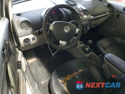 Zdjęcie 8 z 12 samochodu: 2001 VOLKSWAGEN NEW BEETLE GLS VIN:3VWCK21C71M423052 - miniatura