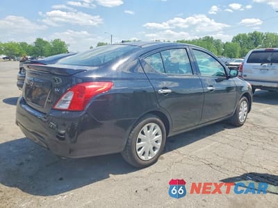 Trzecie zdjęcie samochodu z tyłu: 2019 NISSAN VERSA SV VIN:3N1CN7AP2KL840406 - miniatura