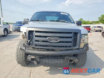 Piąte zdjęcie samochodu w środku: 2010 FORD F150 SUPER CAB VIN:1FTEX1EW3AFD53030 - miniatura