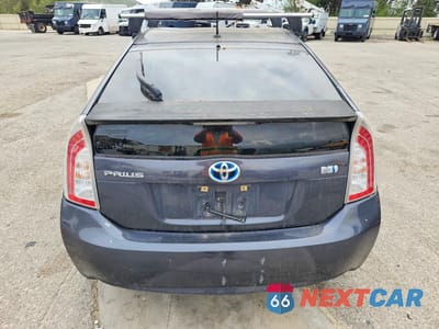Zdjęcie 6 z 12 samochodu: 2012 TOYOTA PRIUS TWO VIN:JTDKN3DU8C1593565 - miniatura