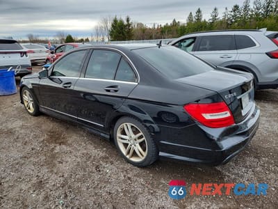 Drugie zdjęcie samochodu z przodu: 2012 MERCEDES-BENZ C 250 4MATIC VIN:WDDGF8FB7CA689348 - miniatura