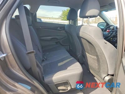 Zdjęcie 11 z 12 samochodu: 2019 KIA SORENTO LX VIN:5XYPGDA37KG545393 - miniatura