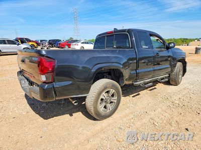 Trzecie zdjęcie samochodu z tyłu: 2022 TOYOTA TACOMA SR VIN:3TYSX5EN1NT010938 - miniatura