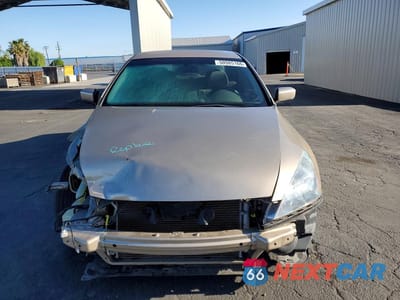 Piąte zdjęcie samochodu w środku: 2004 HONDA ACCORD LX VIN:1HGCM55394A125047 - miniatura