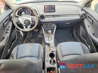 Zdjęcie 8 z 12 samochodu: 2017 TOYOTA YARIS IA BASE VIN:3MYDLBYV9HY167965 - miniatura