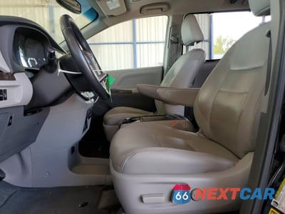 Zdjęcie 7 z 12 samochodu: 2015 TOYOTA SIENNA XLE PREMIUM 8-PASSENGER VIN:5TDYK3DC5FS653867 - miniatura