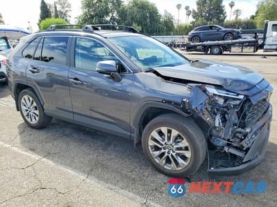 Czwarte zdjęcie samochodu z boku: 2025 TOYOTA RAV4 XLE PREMIUM VIN:2T3C1RFV9SW375112 - miniatura