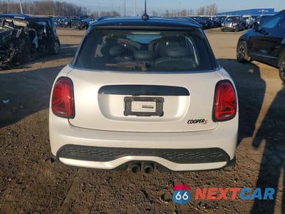 Zdjęcie 6 z 12 samochodu: 2024 MINI COOPER S VIN:WMW53DK05R2U64241 - miniatura