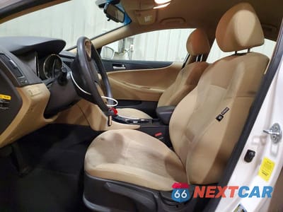 Zdjęcie 7 z 13 samochodu: 2012 HYUNDAI SONATA GLS VIN:5NPEB4AC1CH393014 - miniatura