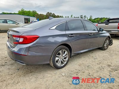 Trzecie zdjęcie samochodu z tyłu: 2018 HONDA ACCORD LX VIN:1HGCV1F15JA173868 - miniatura