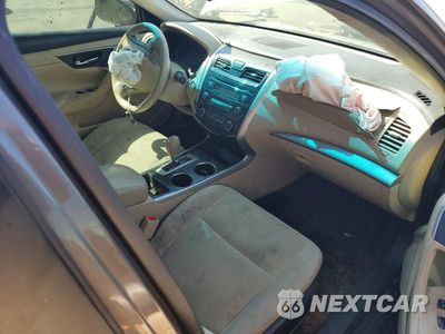 Zdjęcie 8 z 12 samochodu: 2015 NISSAN ALTIMA 2.5 S VIN:1N4AL3APXFC449398 - miniatura