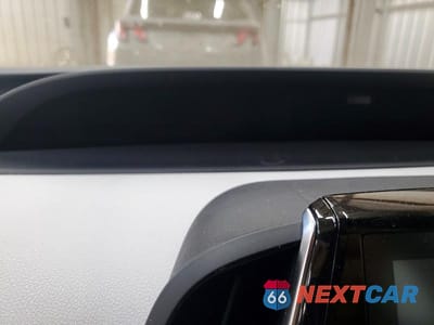 Zdjęcie 9 z 12 samochodu: 2019 TOYOTA PRIUS VIN:JTDKARFU8K3081321 - miniatura