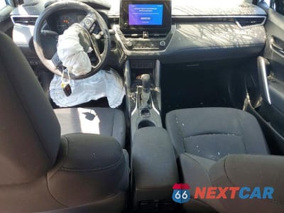 Zdjęcie 8 z 13 samochodu: 2024 TOYOTA COROLLA CROSS LE VIN:7MUCAAAG1RV074801 - miniatura