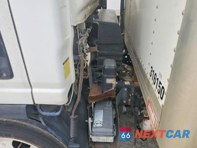 Zdjęcie 12 z 13 samochodu: 2015 ISUZU NQR REFRIGERATED BOX TRUCK VIN:JALE5W163F7901228 - miniatura