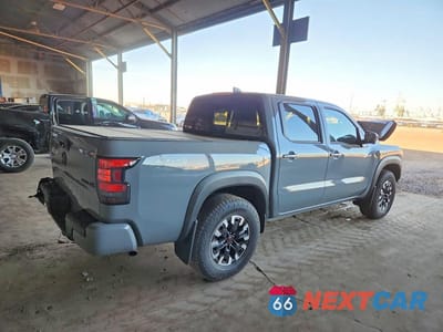 Trzecie zdjęcie samochodu z tyłu: 2024 NISSAN FRONTIER PRO-4X VIN:1N6ED1EKXRN663860 - miniatura