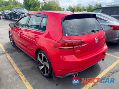 Trzecie zdjęcie samochodu z tyłu: 2019 VOLKSWAGEN GTI S VIN:3VW5T7AU6KM002193 - miniatura