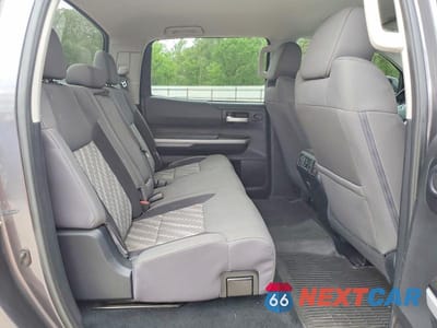 Zdjęcie 10 z 12 samochodu: 2018 TOYOTA TUNDRA SR5 VIN:5TFDW5F11JX775977 - miniatura
