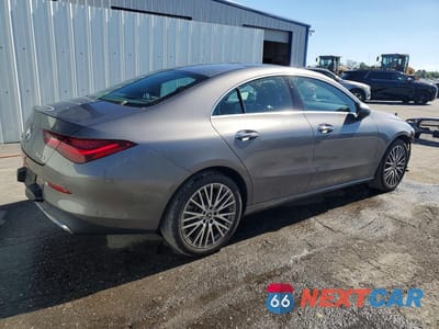 Trzecie zdjęcie samochodu z tyłu: 2025 MERCEDES-BENZ CLA 250 4MATIC VIN:W1K5J4HB2SN509681 - miniatura