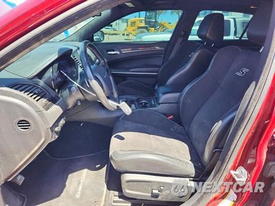 Zdjęcie 7 z 12 samochodu: 2019 CHRYSLER 300 S VIN:2C3CCABG6KH605020 - miniatura