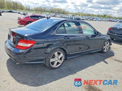 Trzecie zdjęcie samochodu z tyłu: 2010 MERCEDES-BENZ C 300 4MATIC VIN:WDDGF8BB4AR105699 - miniatura