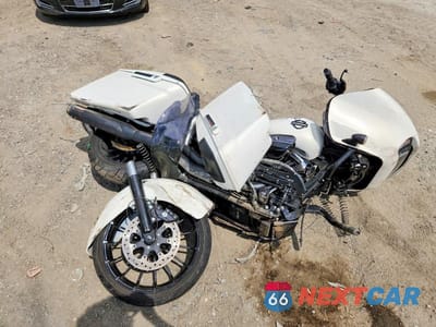 Trzecie zdjęcie samochodu z tyłu: 2018 HARLEY-DAVIDSON FLTRXS ROAD GLIDE SPECIAL VIN:1HD1KTC16JB644336 - miniatura