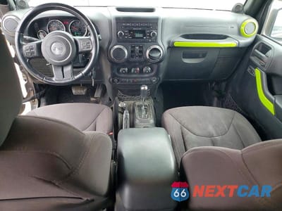 Zdjęcie 8 z 14 samochodu: 2014 JEEP WRANGLER UNLIMITED SPORT VIN:1C4HJWDG4EL298813 - miniatura