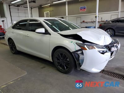 Czwarte zdjęcie samochodu z boku: 2016 TOYOTA CAMRY SE VIN:4T1BF1FK6GU157990 - miniatura