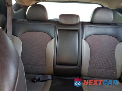 Zdjęcie 10 z 13 samochodu: 2011 HYUNDAI TUCSON GLS VIN:KM8JU3AC2BU291014 - miniatura