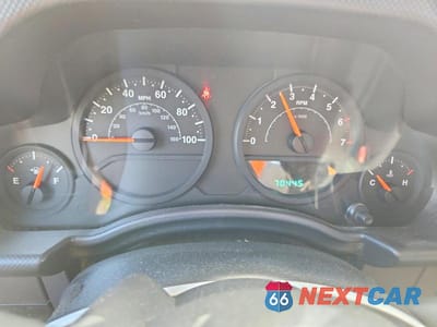 Zdjęcie 9 z 14 samochodu: 2007 JEEP WRANGLER X VIN:1J4FA24197L148916 - miniatura