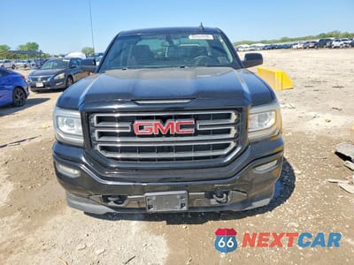 Piąte zdjęcie samochodu w środku: 2019 GMC SIERRA LIMITED K1500 VIN:2GTV2LEC0K1139010 - miniatura