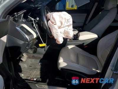 Zdjęcie 7 z 13 samochodu: 2020 JAGUAR E-PACE R-DYNAMIC SE VIN:SADFL2GX9L1009511 - miniatura