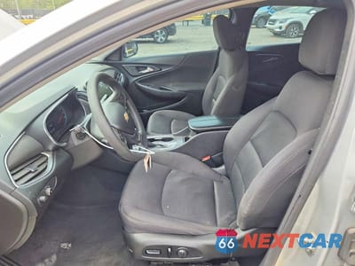 Zdjęcie 7 z 12 samochodu: 2021 CHEVROLET MALIBU LT VIN:1G1ZD5ST9MF073346 - miniatura