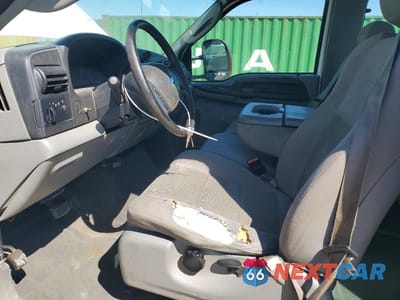 Zdjęcie 7 z 12 samochodu: 2006 FORD F350 SRW SUPER DUTY VIN:1FTWX31Y56EB70071 - miniatura