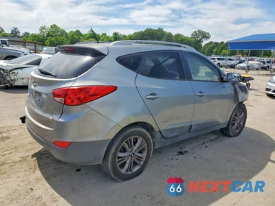 Trzecie zdjęcie samochodu z tyłu: 2015 HYUNDAI TUCSON SE VIN:KM8JU3AG9FU088341 - miniatura