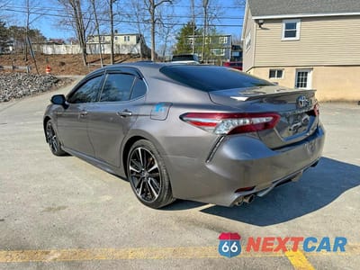 Drugie zdjęcie samochodu z przodu: 2018 TOYOTA CAMRY XSE VIN:4T1B61HK1JU511449 - miniatura