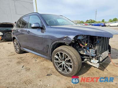 Czwarte zdjęcie samochodu z boku: 2019 BMW X5 XDRIVE40I VIN:5UXCR6C51KLK87703 - miniatura
