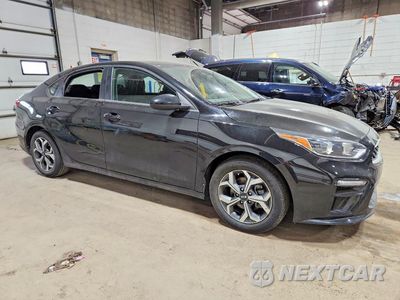 Czwarte zdjęcie samochodu z boku: 2019 KIA FORTE LXS VIN:3KPF24ADXKE073321 - miniatura