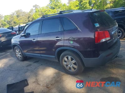Drugie zdjęcie samochodu z przodu: 2013 KIA SORENTO LX VIN:5XYKT4A69DG351287 - miniatura