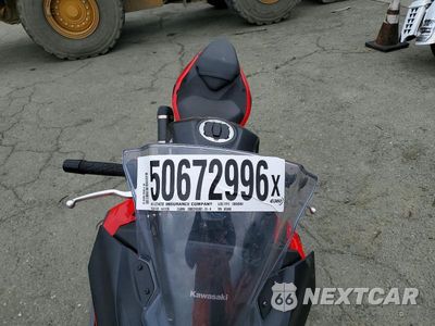 Piąte zdjęcie samochodu w środku: 2025 KAWASAKI EX500 A VIN:ML5EXGJ17SDA55488 - miniatura
