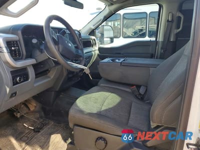 Zdjęcie 7 z 12 samochodu: 2023 FORD F350 SUPER DUTY VIN:1FT8W3DT7PED93676 - miniatura