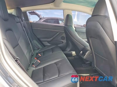 Zdjęcie 10 z 13 samochodu: 2023 TESLA MODEL 3 VIN:5YJ3E1EAXPF713411 - miniatura