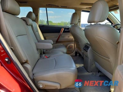 Zdjęcie 11 z 13 samochodu: 2010 TOYOTA HIGHLANDER LIMITED VIN:5TDDK3EH4AS012761 - miniatura
