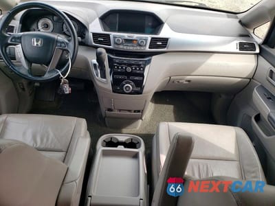 Zdjęcie 8 z 13 samochodu: 2011 HONDA ODYSSEY VIN:5FNRL5H6XBB095076 - miniatura