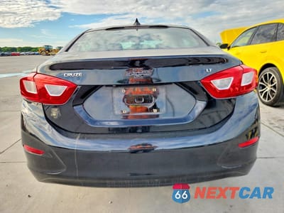 Zdjęcie 6 z 12 samochodu: 2017 CHEVROLET CRUZE LT VIN:1G1BE5SM5H7236176 - miniatura