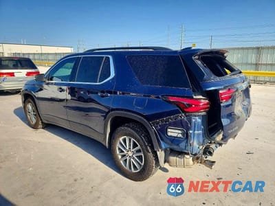 Drugie zdjęcie samochodu z przodu: 2023 CHEVROLET TRAVERSE LT VIN:1GNERGKW0PJ139031 - miniatura