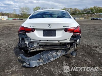 Zdjęcie 6 z 13 samochodu: 2022 MERCEDES-BENZ A 220 4MATIC VIN:W1K3G4FB5NJ364589 - miniatura