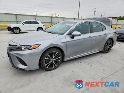 2020 TOYOTA CAMRY SE 4T1G11AK3LU339717 - główne zdjęcie licytacji z USA - miniatura